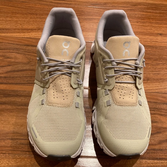 NWO box On Cloud Swiss Engineering Women’s Sneakers Size 10.5 Lightweight - Picture 12 of 13